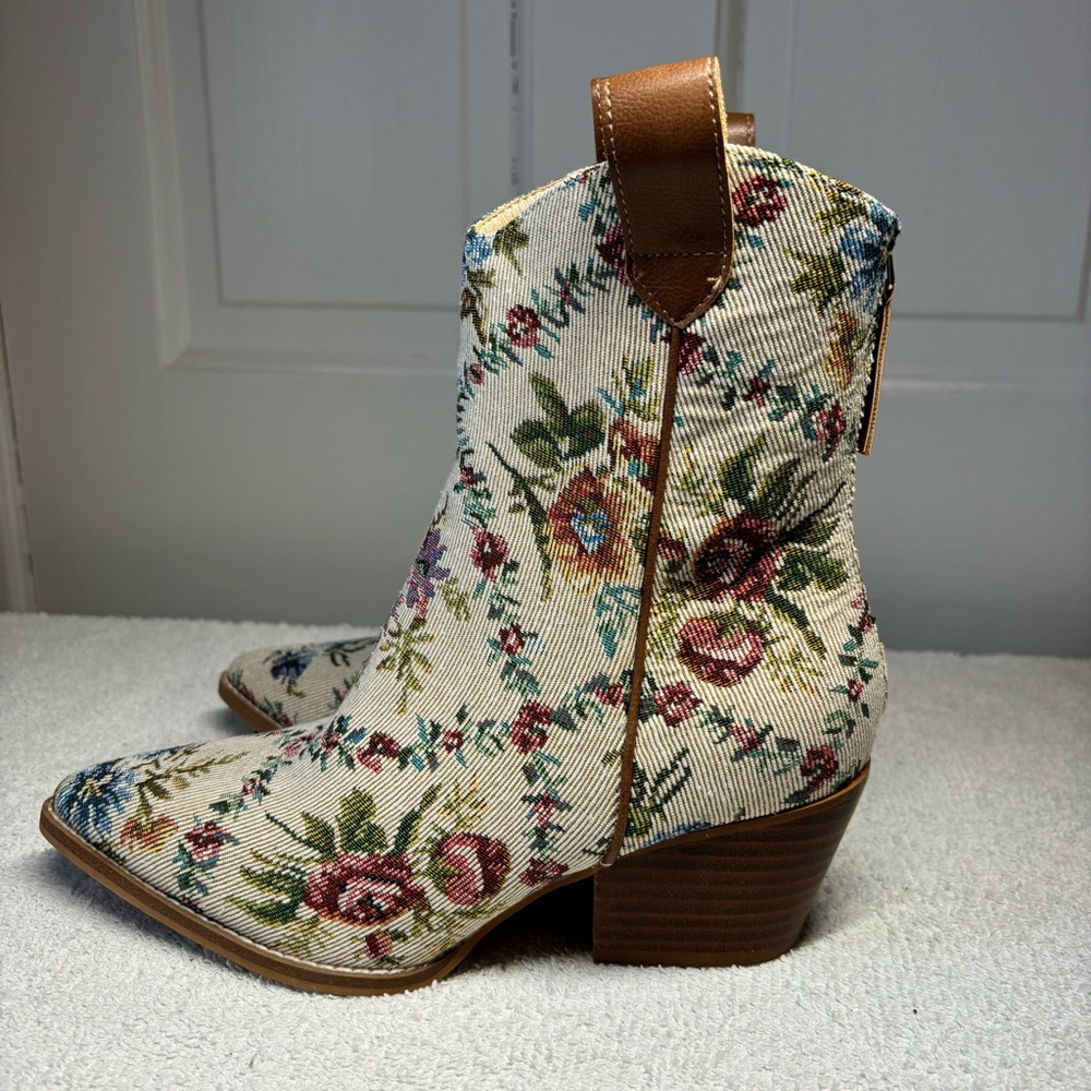 Altar'd State Floral Embroidered Western Ankle Boots Tapestry Cowboy Booties - Picture 6 of 10